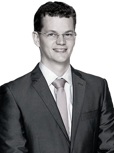 Retrato de Dr. Denis Bataglini, do corpo clínico do Saine