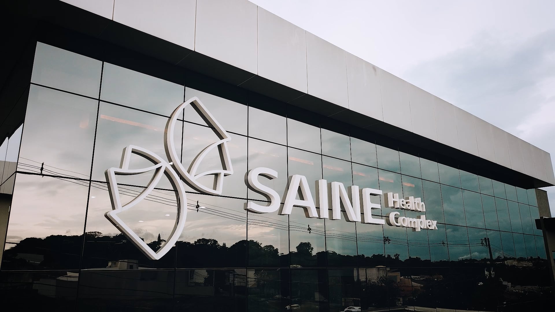 Capa do vídeo institucional do Saine Health Complex