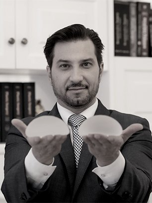 Retrato de Dr. Marcos Manzotti, do corpo clínico do Saine