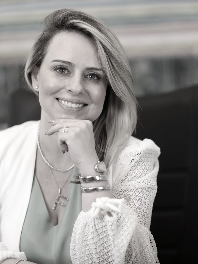 Retrato de Dra. Fabiola Tasca, do corpo clínico do Saine